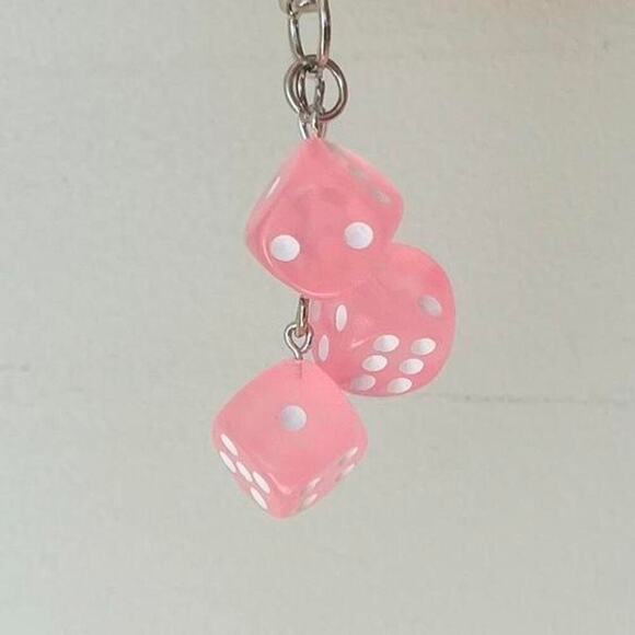Y2k 2000s vintage style pink dice key chain - Picture 5 of 6
